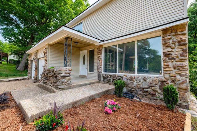 8025 Danwood Drive, Little Rock, AR 72204