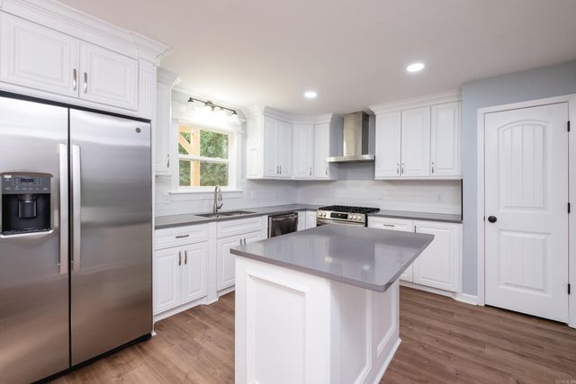 8025 Danwood Drive, Little Rock, AR 72204