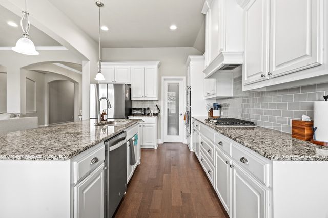 3406 Woodford Drive, Mansfield, TX 76084