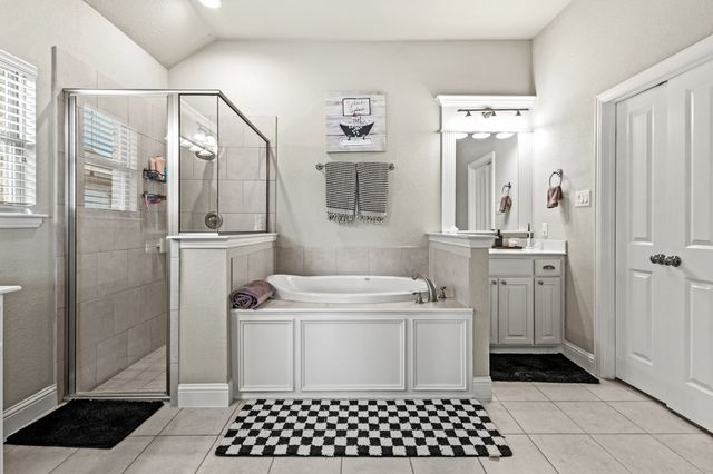 3406 Woodford Drive, Mansfield, TX 76084