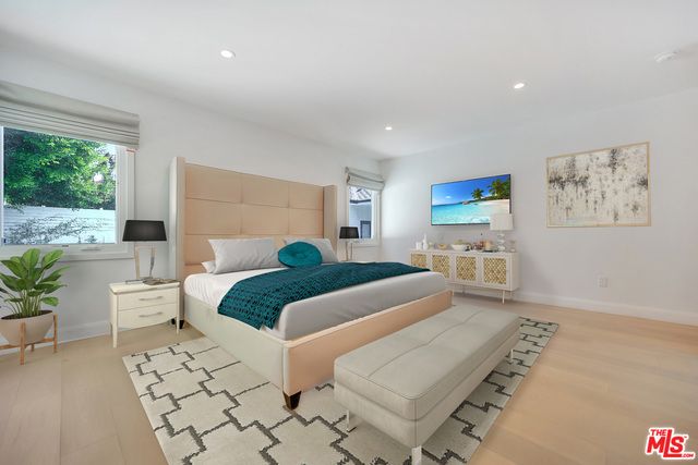 344 S Roxbury Drive, Beverly Hills, CA 90212