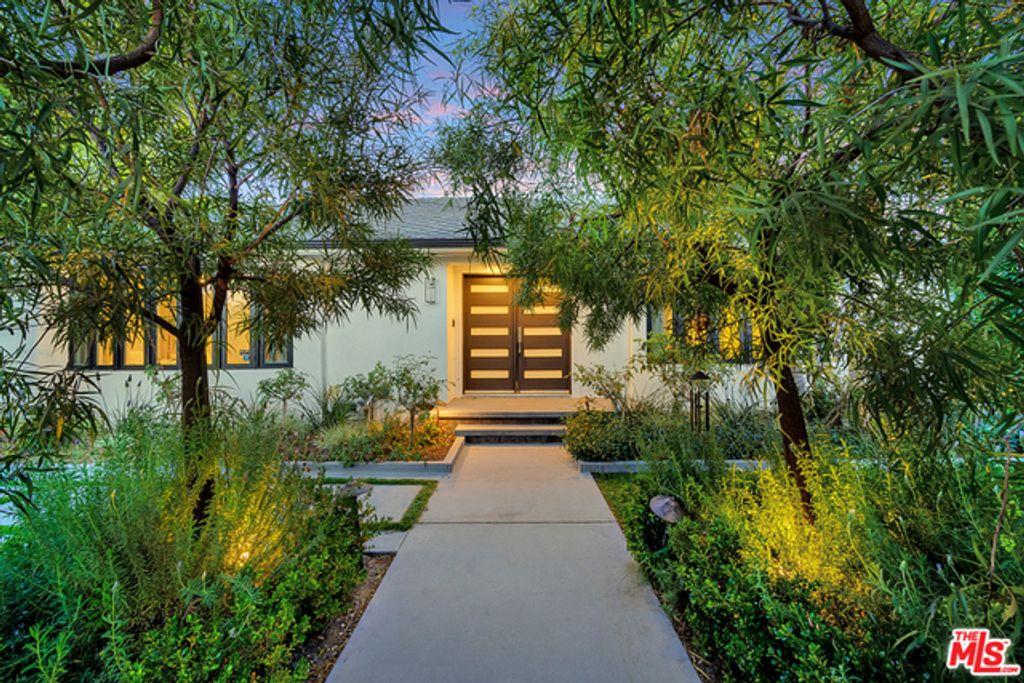 344 S Roxbury Drive, Beverly Hills, CA 90212