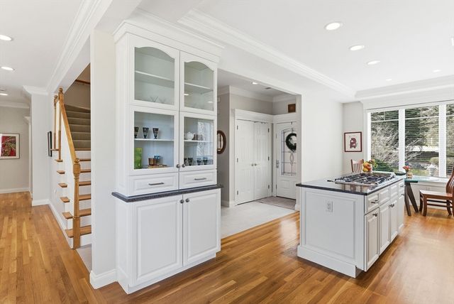 2 Dove Lane, Andover, MA 01810
