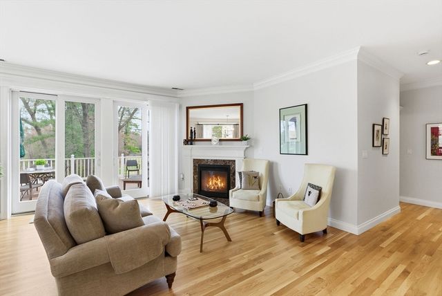 2 Dove Lane, Andover, MA 01810