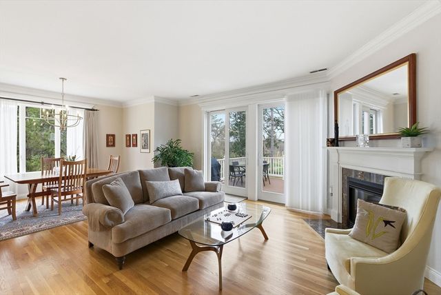 2 Dove Lane, Andover, MA 01810