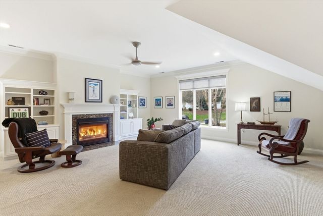 2 Dove Lane, Andover, MA 01810