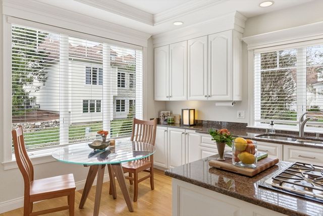 2 Dove Lane, Andover, MA 01810