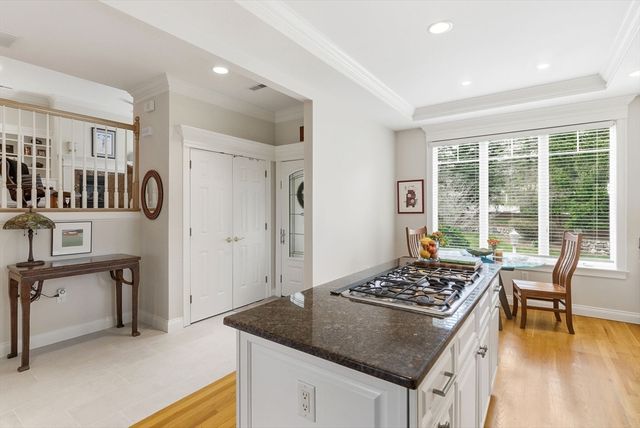 2 Dove Lane, Andover, MA 01810