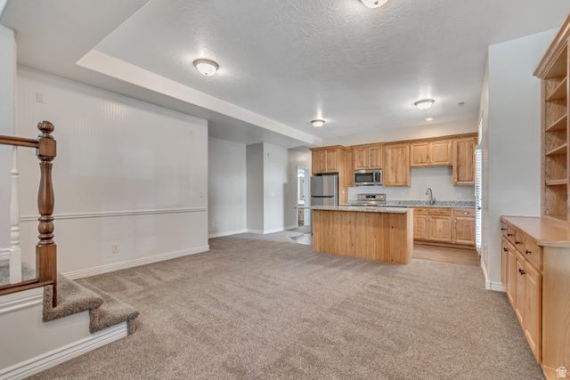 744 E SUNRISE DR, Orem, UT 84097
