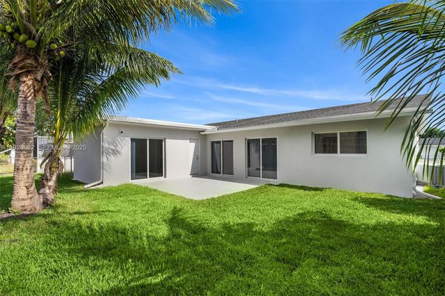 3925 NW 19th Ave, Oakland Park, FL 33309