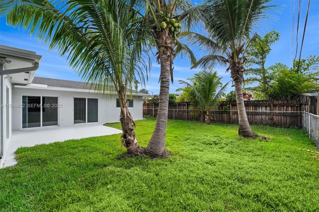 3925 NW 19th Ave, Oakland Park, FL 33309