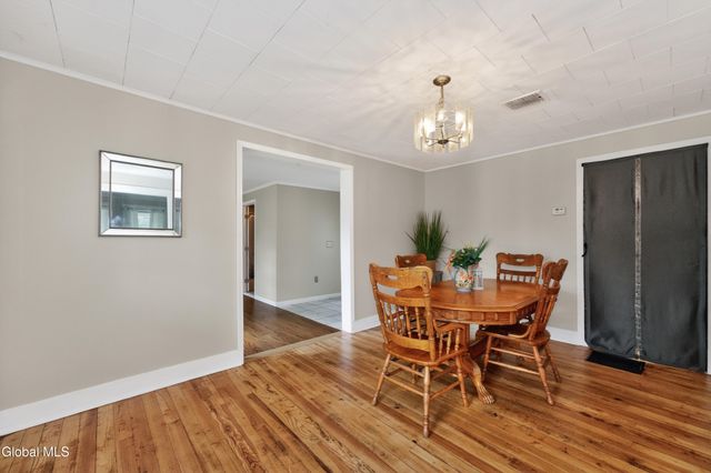 22 Madison Avenue, Ravena, NY 12143
