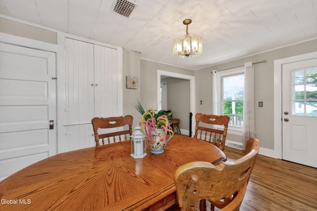 22 Madison Avenue, Ravena, NY 12143