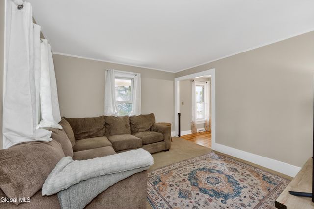 22 Madison Avenue, Ravena, NY 12143