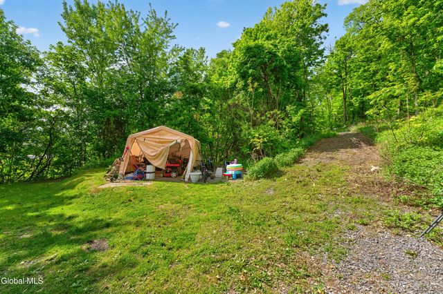 22 Madison Avenue, Ravena, NY 12143