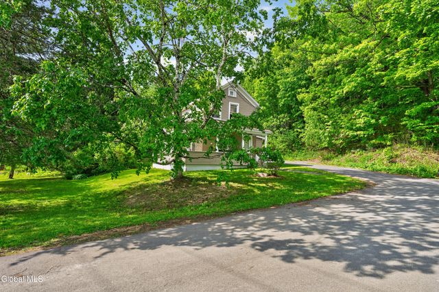 22 Madison Avenue, Ravena, NY 12143