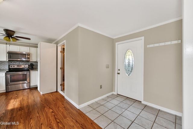 22 Madison Avenue, Ravena, NY 12143