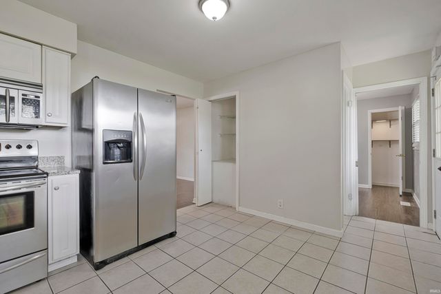 3001 Eastbrooke Drive, Evansville, IN 47711