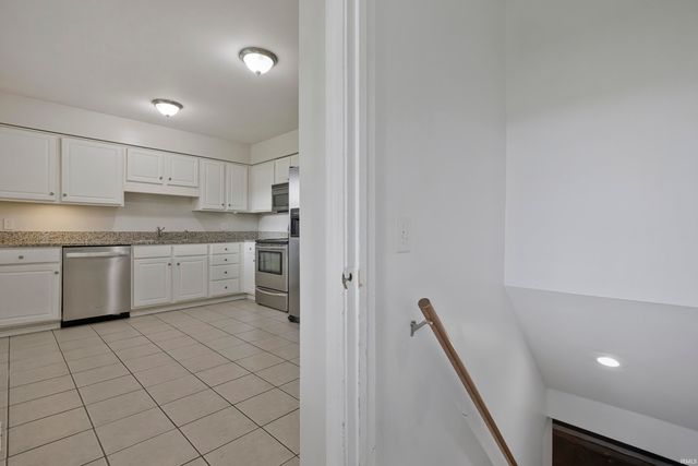 3001 Eastbrooke Drive, Evansville, IN 47711