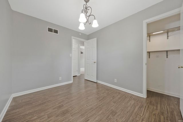 3001 Eastbrooke Drive, Evansville, IN 47711