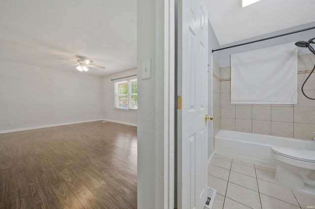 3001 Eastbrooke Drive, Evansville, IN 47711