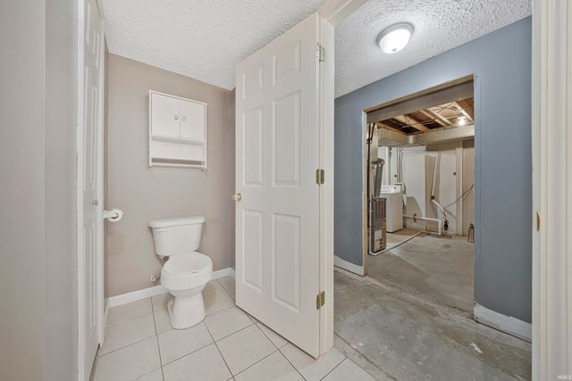 3001 Eastbrooke Drive, Evansville, IN 47711