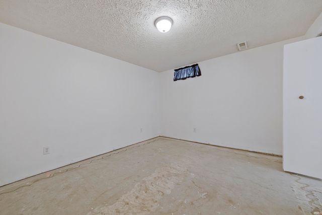 3001 Eastbrooke Drive, Evansville, IN 47711