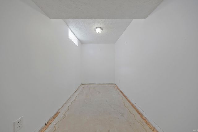 3001 Eastbrooke Drive, Evansville, IN 47711