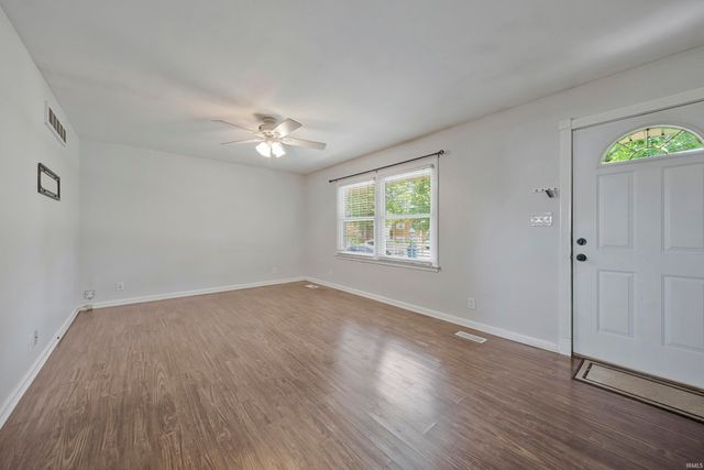 3001 Eastbrooke Drive, Evansville, IN 47711