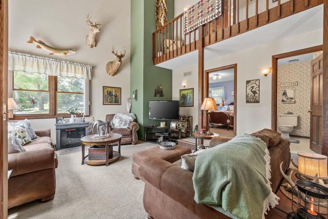 N128W17358 Holy Hill ROAD, Germantown, WI 53022