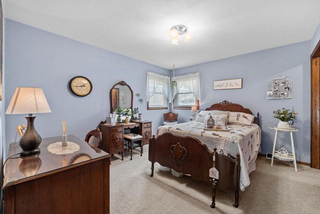 N128W17358 Holy Hill ROAD, Germantown, WI 53022