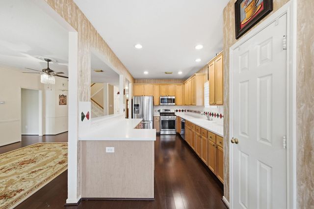 1614 Roaring Springs Lane, Pasadena, TX 77586