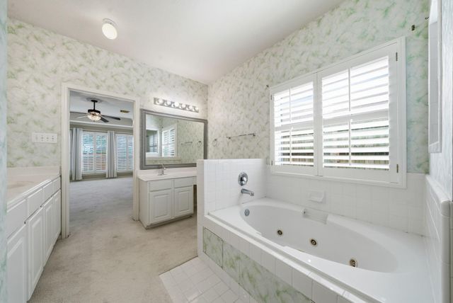 1614 Roaring Springs Lane, Pasadena, TX 77586