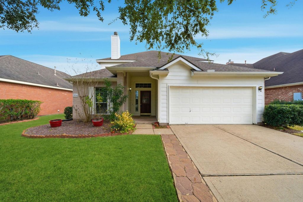 1614 Roaring Springs Lane, Pasadena, TX 77586