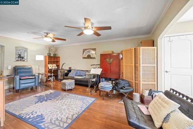 2224 Pine Knoll Dr 8, Walnut Creek, CA 94595