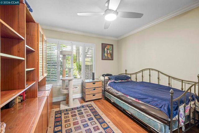 2224 Pine Knoll Dr 8, Walnut Creek, CA 94595
