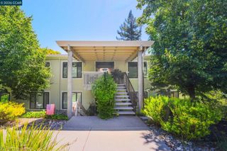 2224 Pine Knoll Dr 8, Walnut Creek, CA 94595