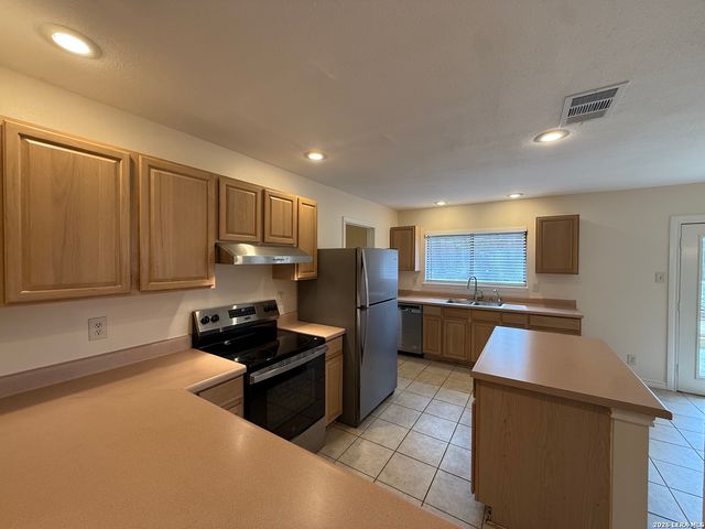 4818 Corian Springs, San Antonio, TX 78247