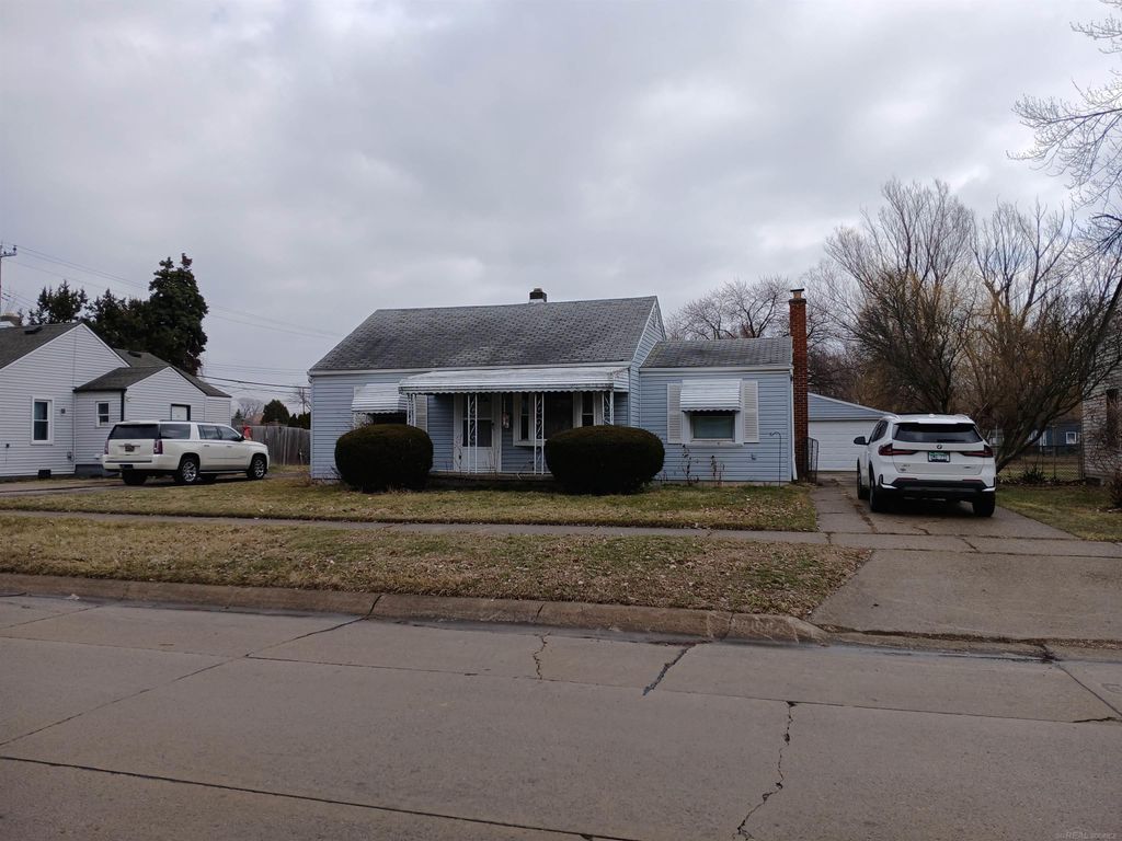 24894 Marigold Avenue, Warren, MI 48089