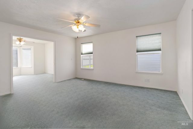 636 N Sterling St, Nampa, ID 83651