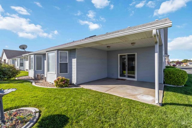 636 N Sterling St, Nampa, ID 83651