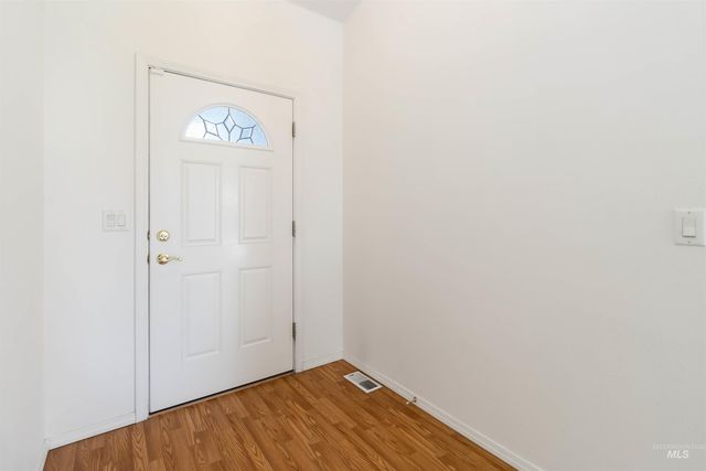 636 N Sterling St, Nampa, ID 83651