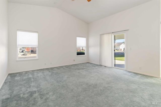 636 N Sterling St, Nampa, ID 83651