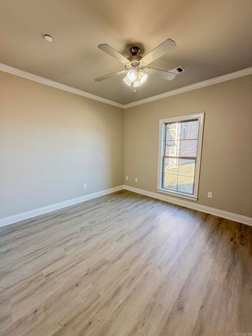 1010 Turnberry Drive, Conway, AR 72034