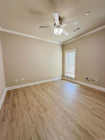 1010 Turnberry Drive, Conway, AR 72034