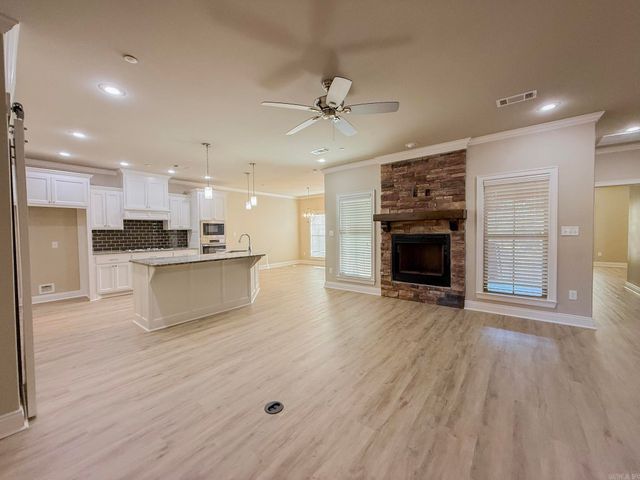 1010 Turnberry Drive, Conway, AR 72034