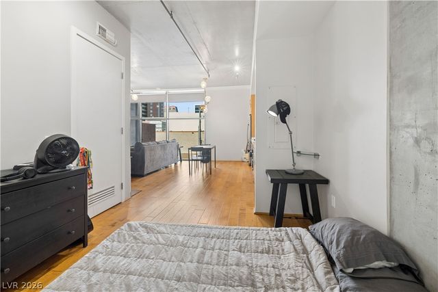 353 East Bonneville Avenue 301, Las Vegas, NV 89101