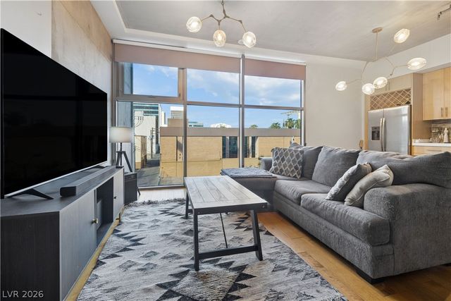 353 East Bonneville Avenue 301, Las Vegas, NV 89101