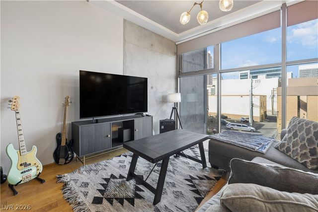 353 East Bonneville Avenue 301, Las Vegas, NV 89101