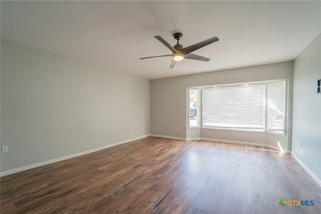 702 Brookhollow Drive, Port Lavaca, TX 77979